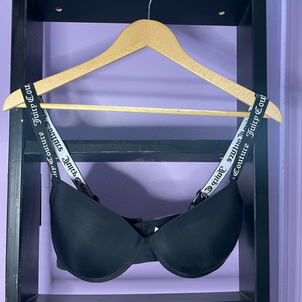 Juicy Couture BNWOT Black 36D T-Shirt Bra Wide Elastic Juicy Straps!